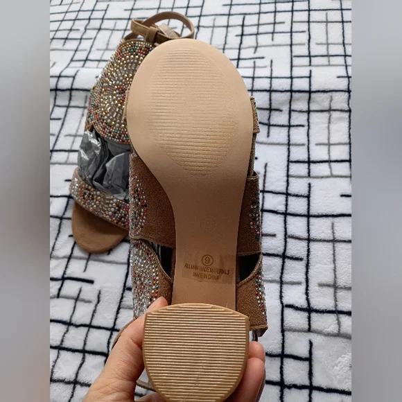 VENUS Embellished Tan Women's Sandals Size 9 - Picture 6 of 6